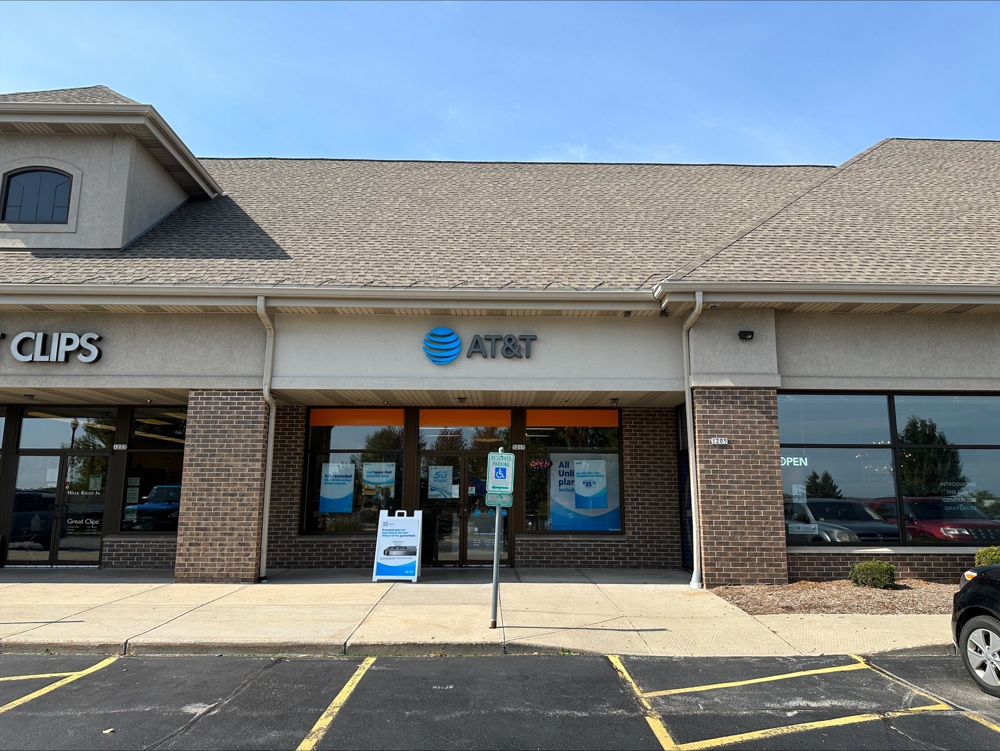 AT&T Grafton | Cell Phones, Wireless Plans & Accessories | 1217 N Port ...