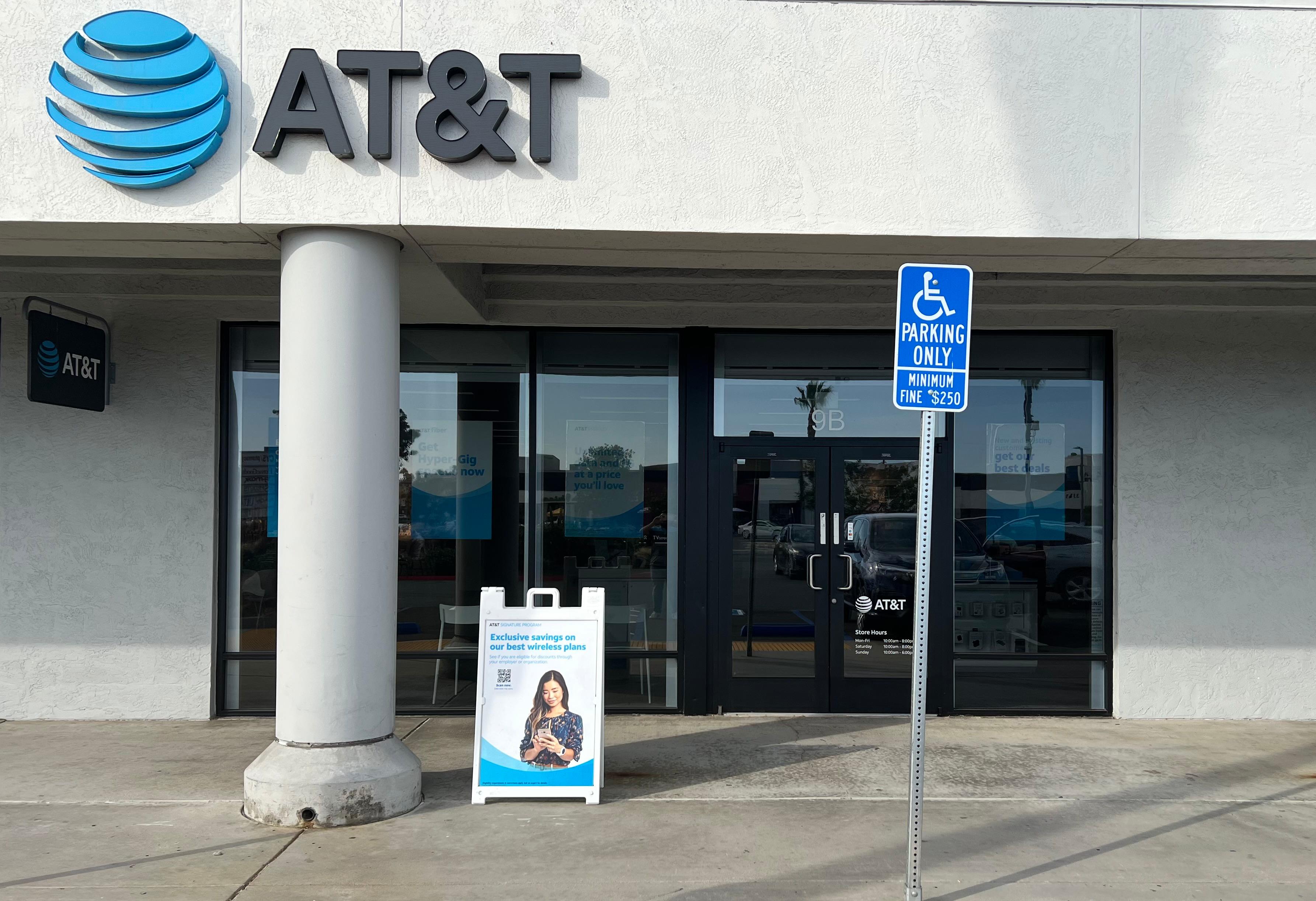 AT&T Loma Square | Cell Phones, Wireless Plans & Accessories | 3361 ...