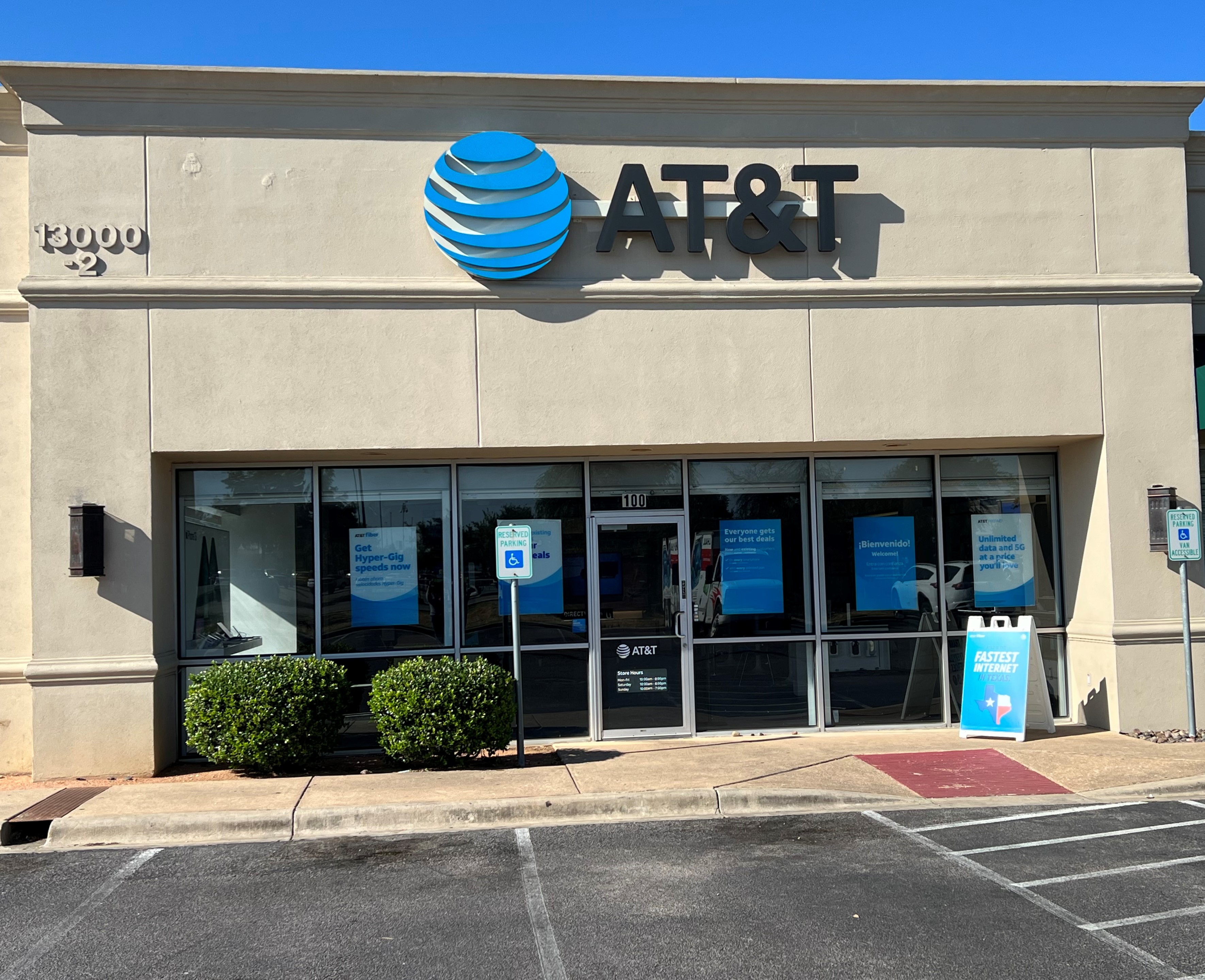 AT&T Five Oaks | Cell Phones, Wireless Plans & Accessories | 13000 N Ih ...