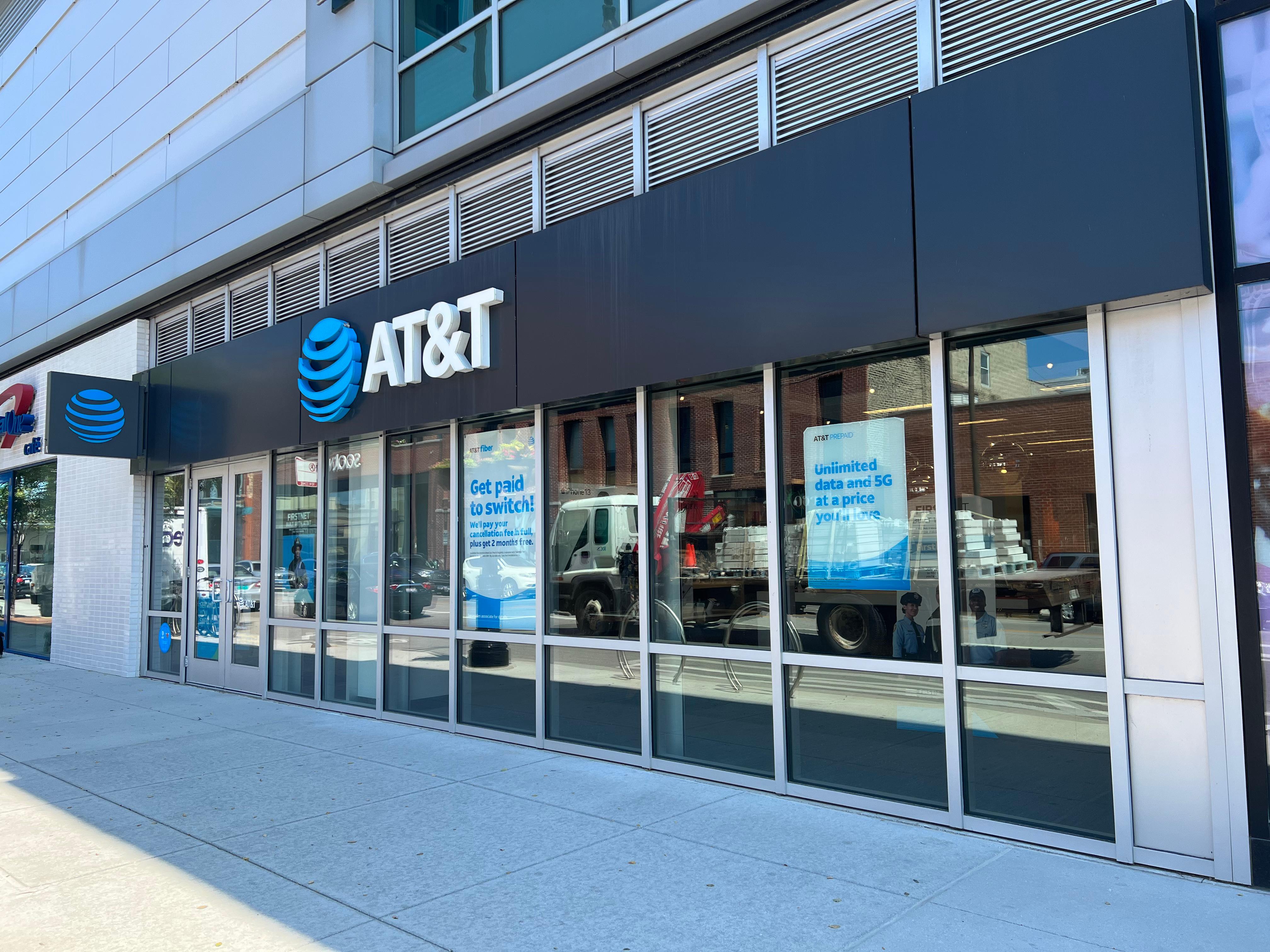 AT&T Lincoln Park | Cell Phones, Wireless Plans & Accessories | 1503 N ...