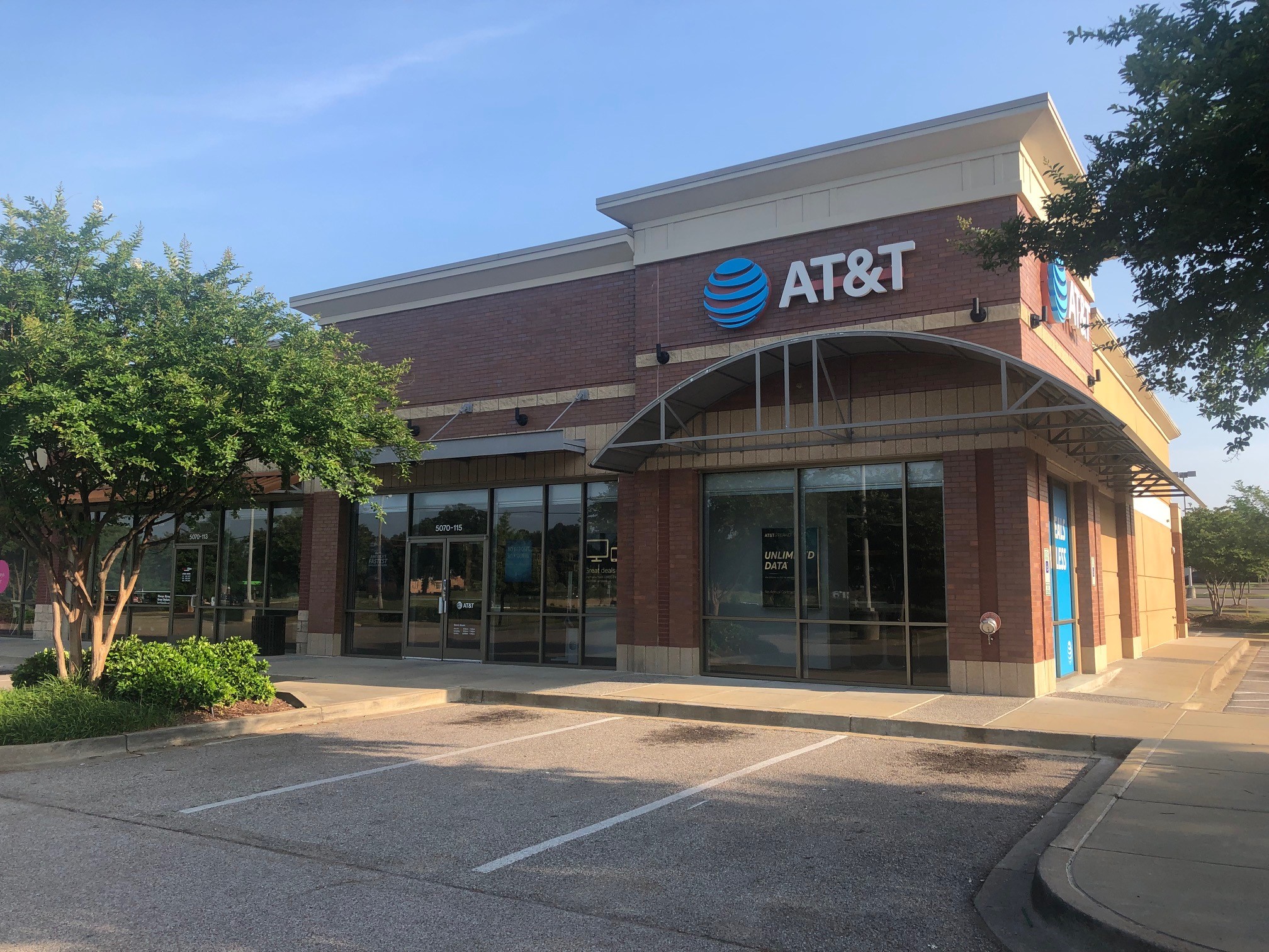 AT&T Olive Branch | Cell Phones, Wireless Plans & Accessories | 5070 ...