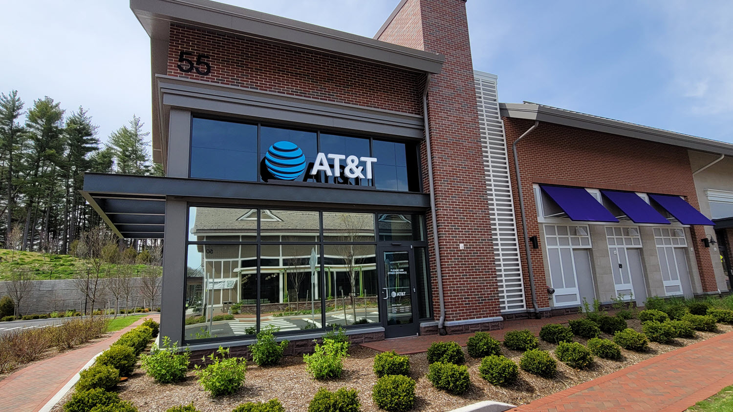 AT&T Avon Village Center | Cell Phones, Wireless Plans & Accessories ...