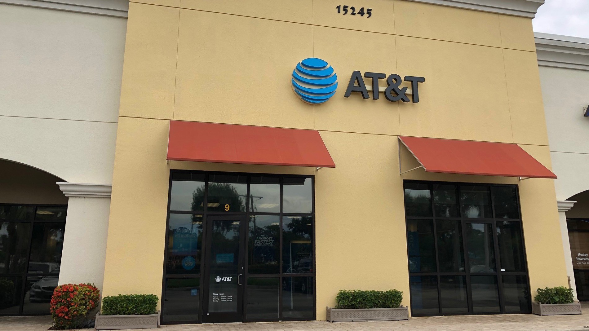 AT&T Jamaica Bay Cell Phones, Wireless Plans & Accessories 15245 S Tamiami Trl, Fort Myers