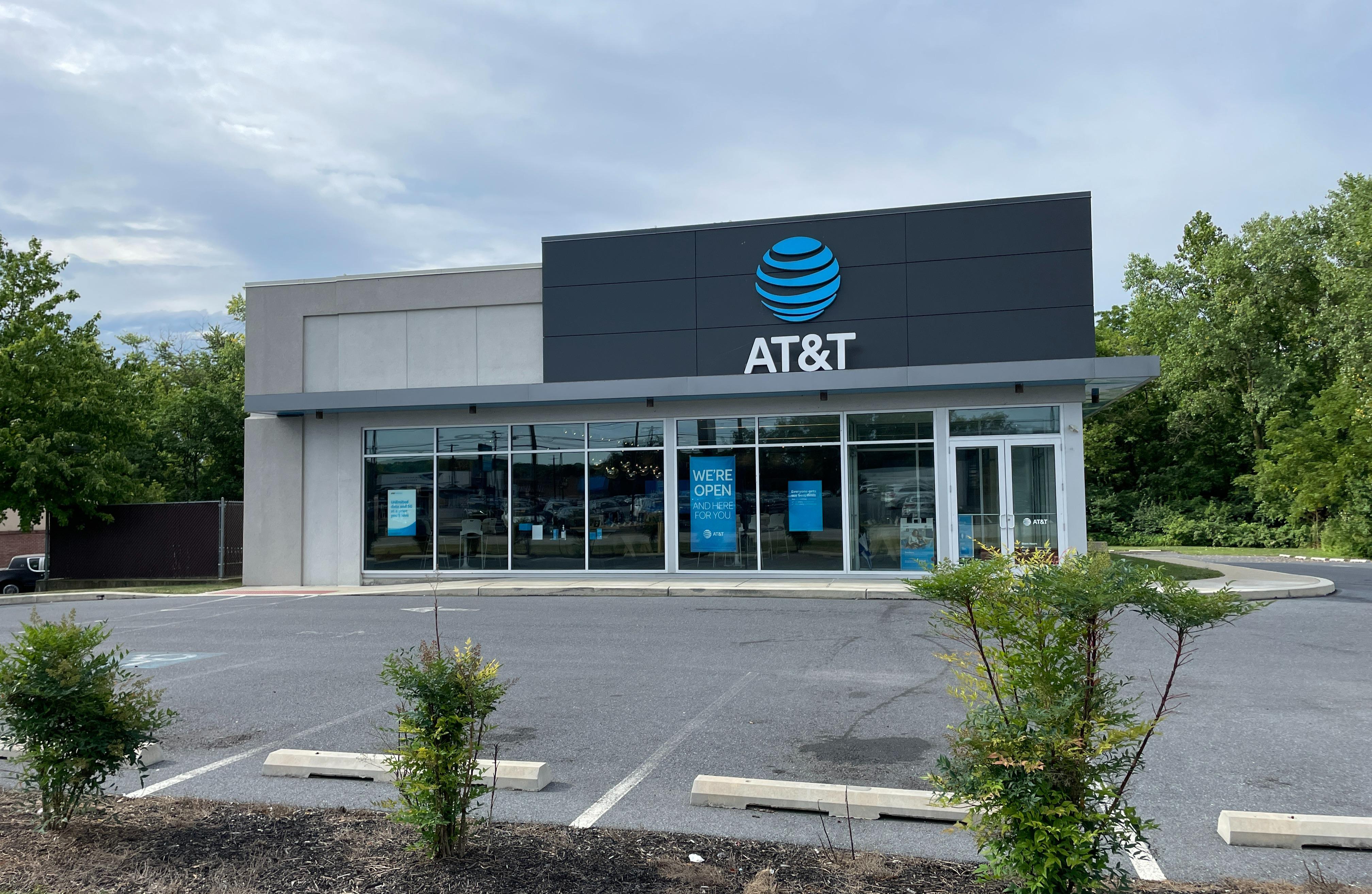 AT&T Lebanon Valley Cell Phones, Wireless Plans & Accessories 2420
