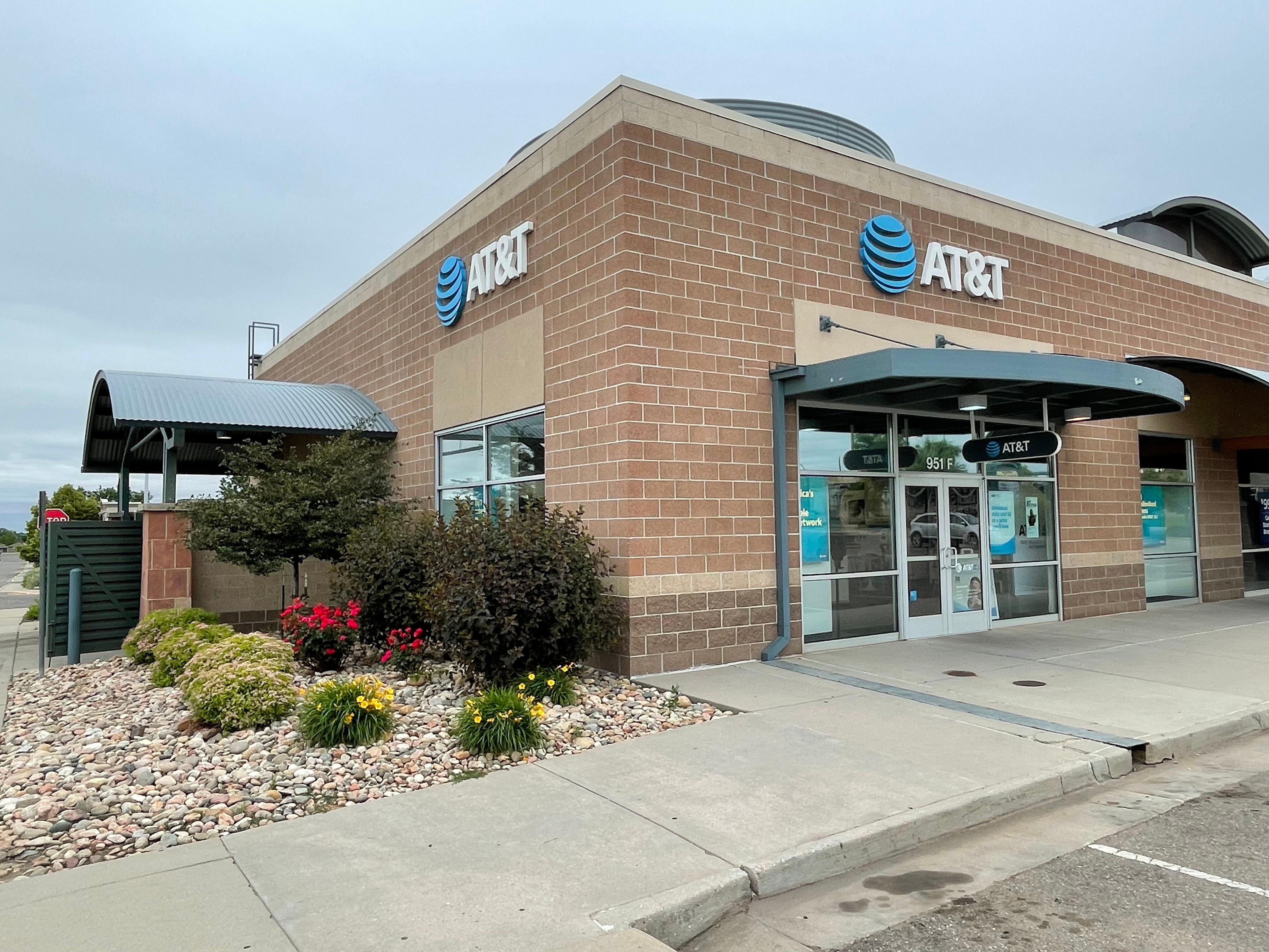 AT&T Thorncreek Crossing | Cell Phones, Wireless Plans & Accessories ...