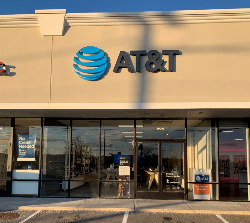AT&T Manchester Cell Phones, Wireless Plans & Accessories 906 S