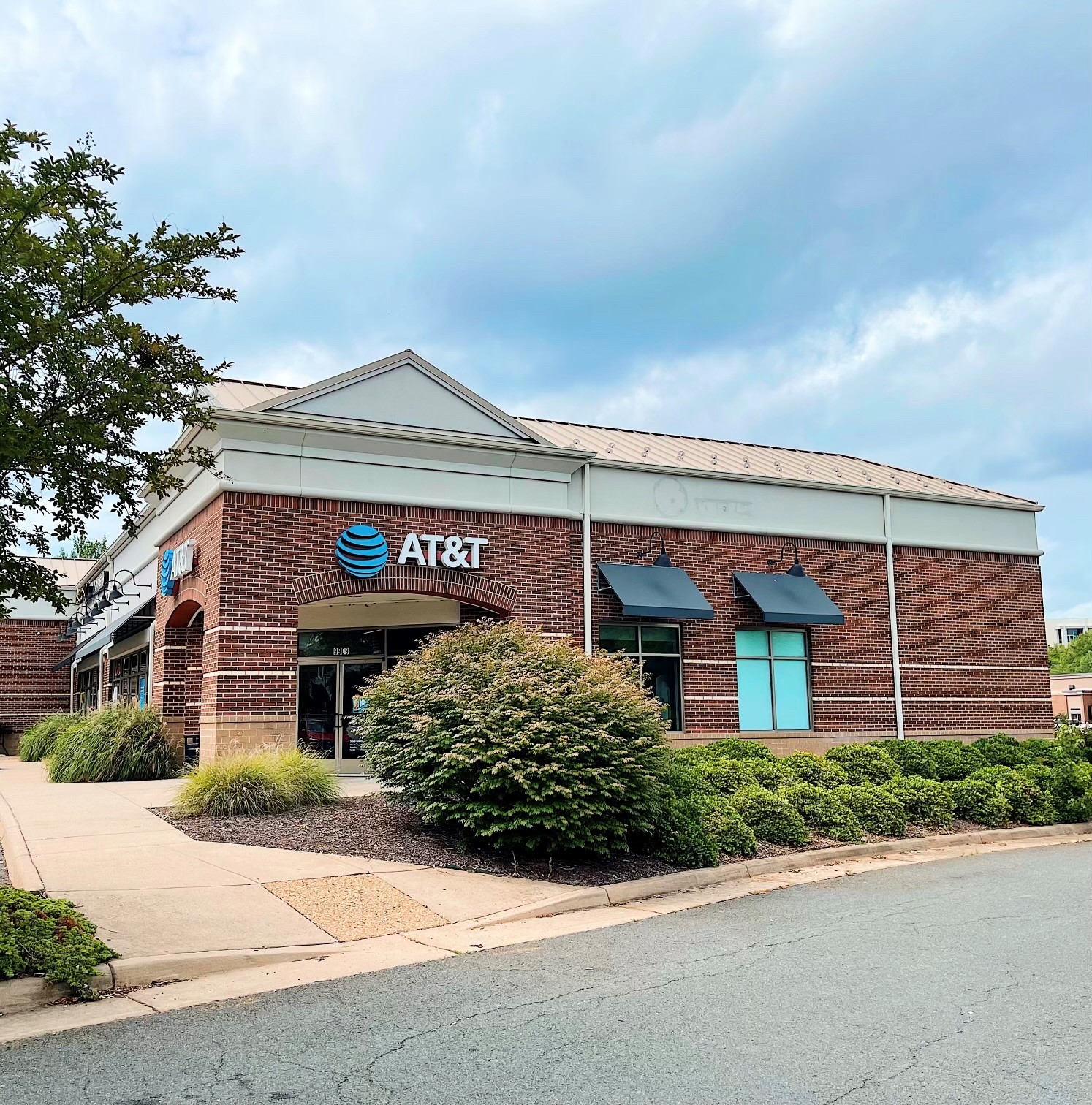 AT&T Southpoint | Cell Phones, Wireless Plans & Accessories | 9909 ...