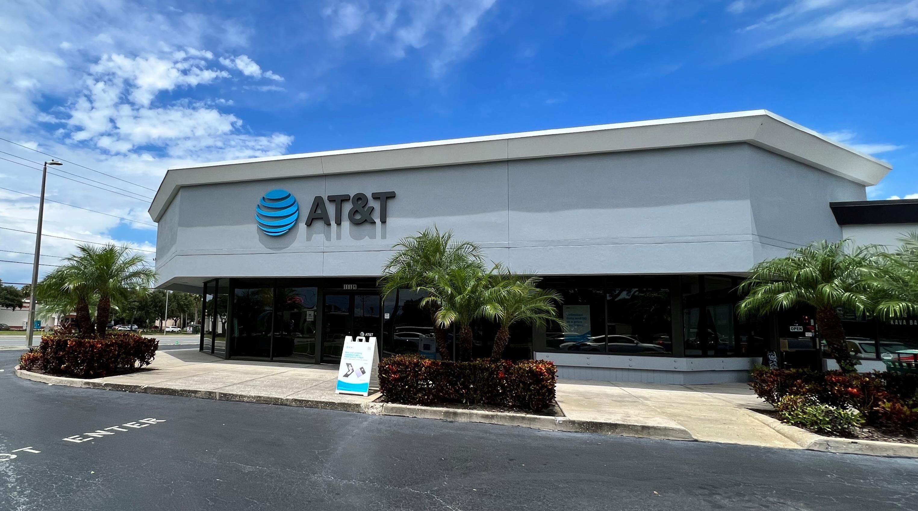 AT&T North Tampa | Cell Phones, Wireless Plans & Accessories | 11131 N ...