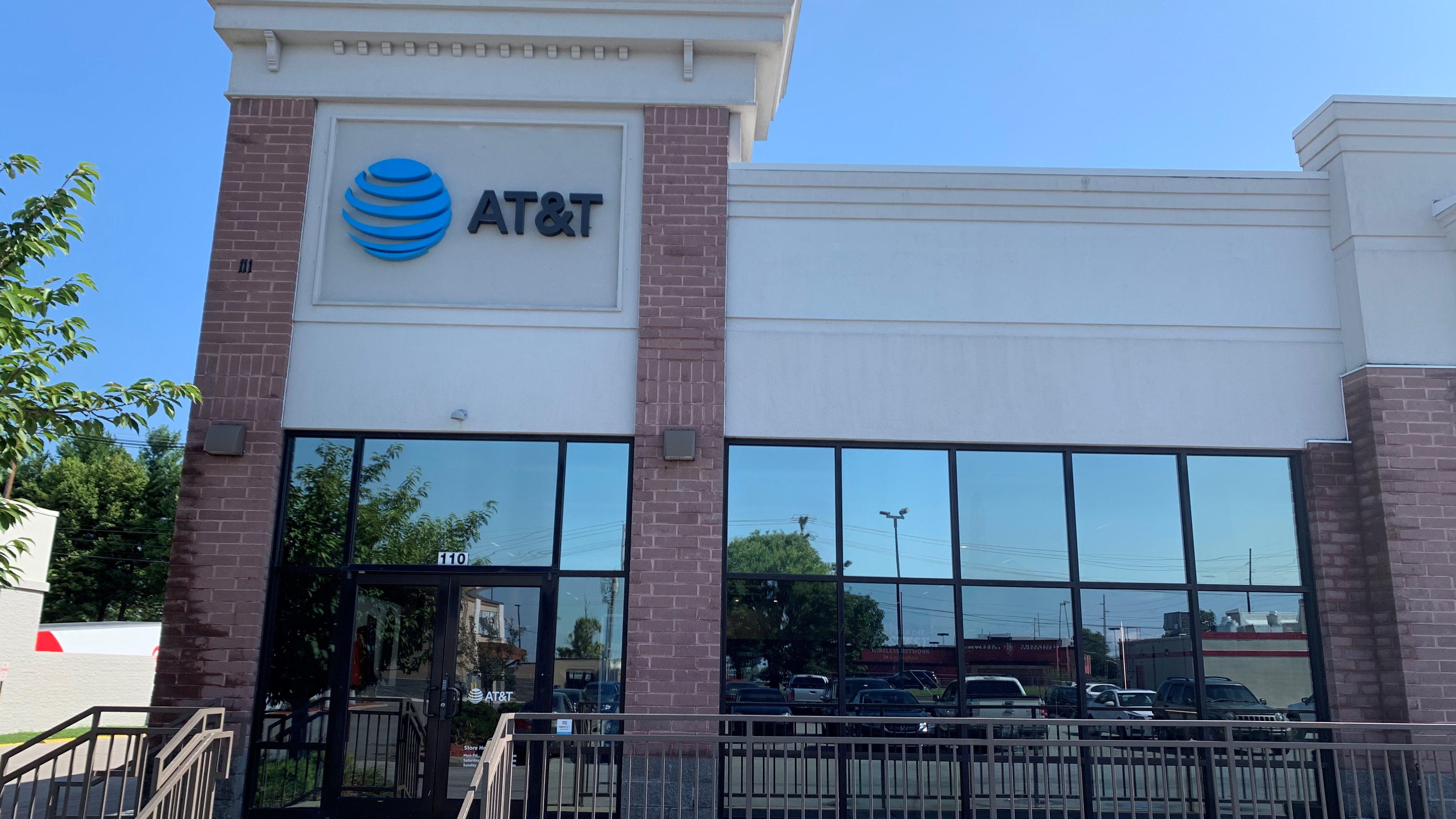 AT&T West Reynolds Cell Phones, Wireless Plans & Accessories 111