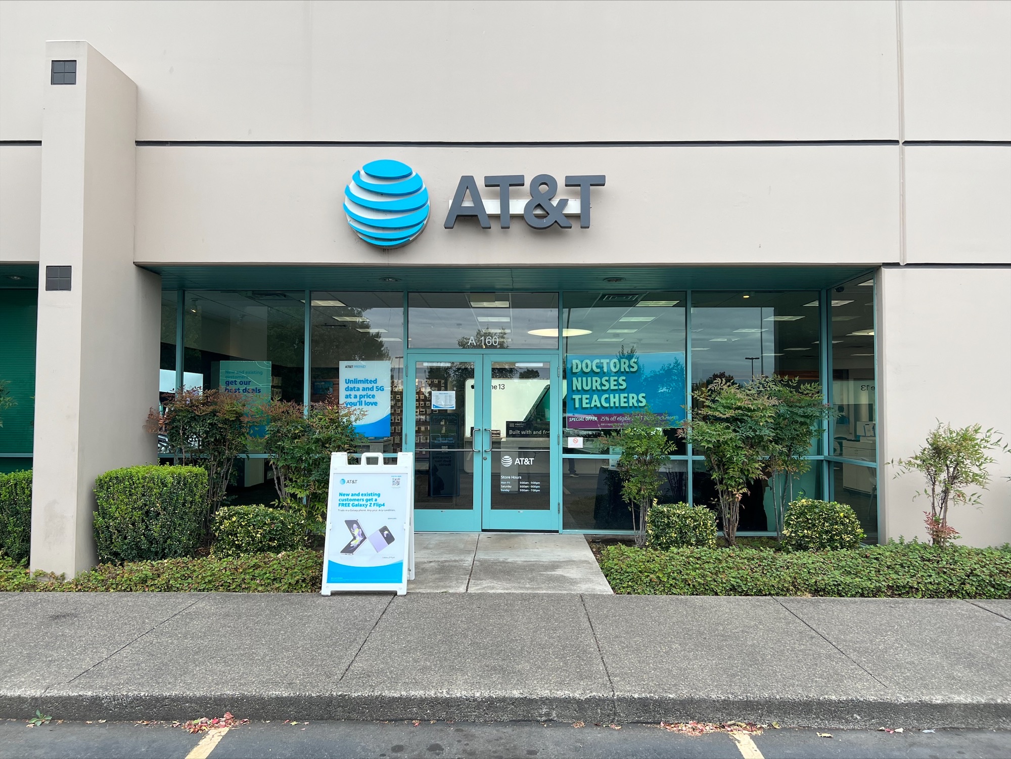 AT&T Salem | Cell Phones, Wireless Plans & Accessories | 200 Hawthorne ...
