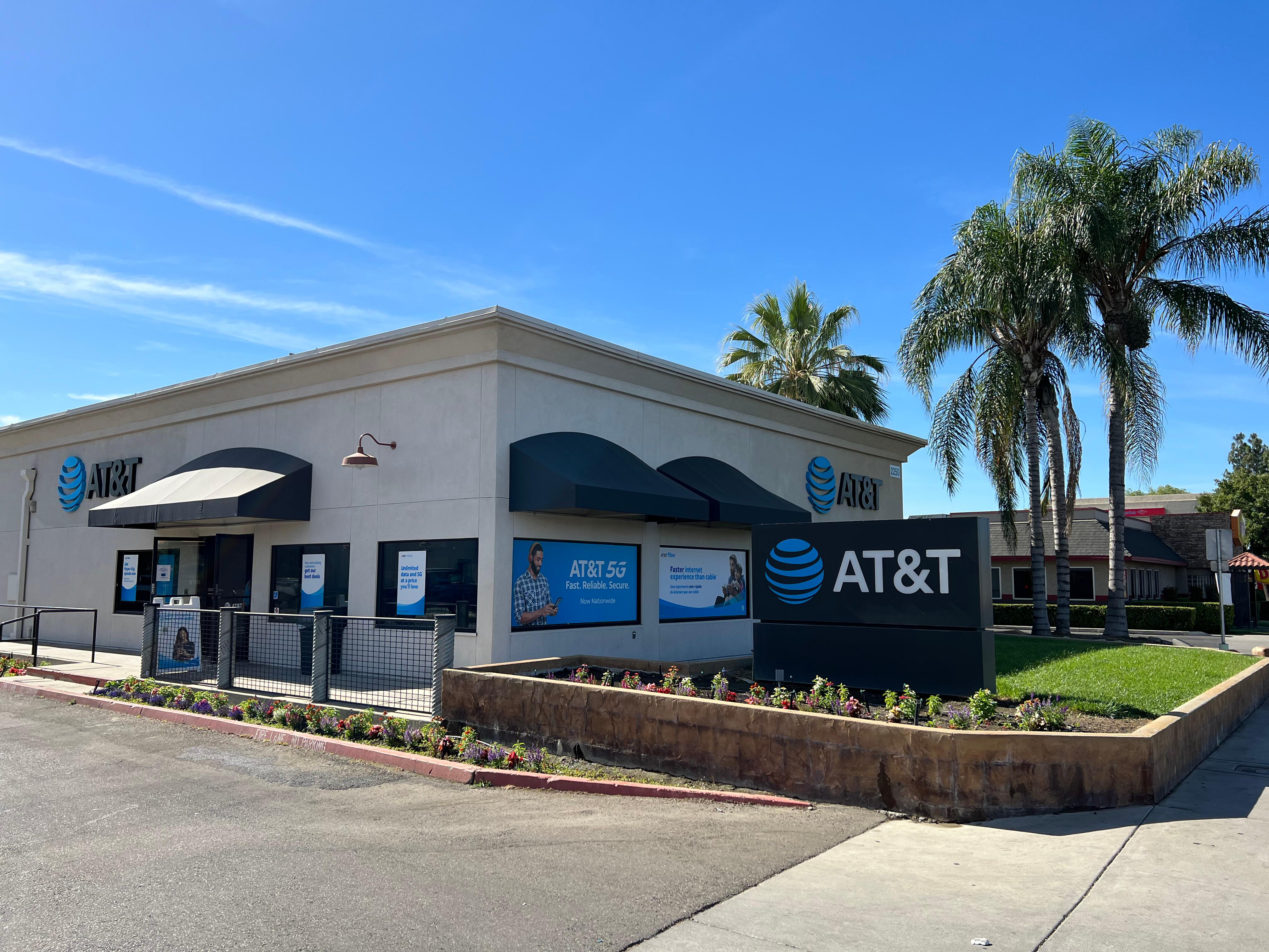 AT&T South Mooney Boulevard Cell Phones, Wireless Plans & Accessories