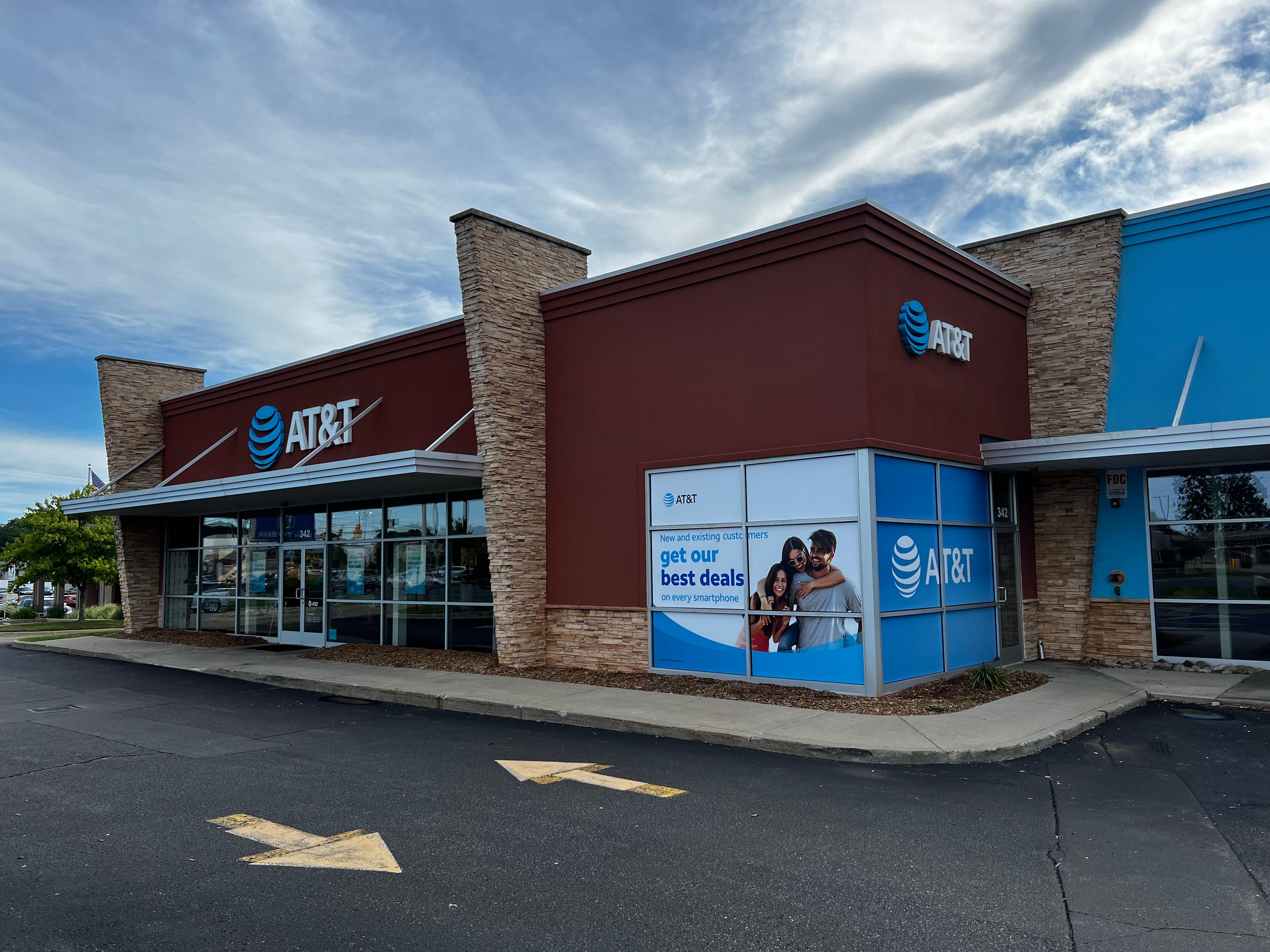 AT&T Drake & Main Street Cell Phones, Wireless Plans & Accessories