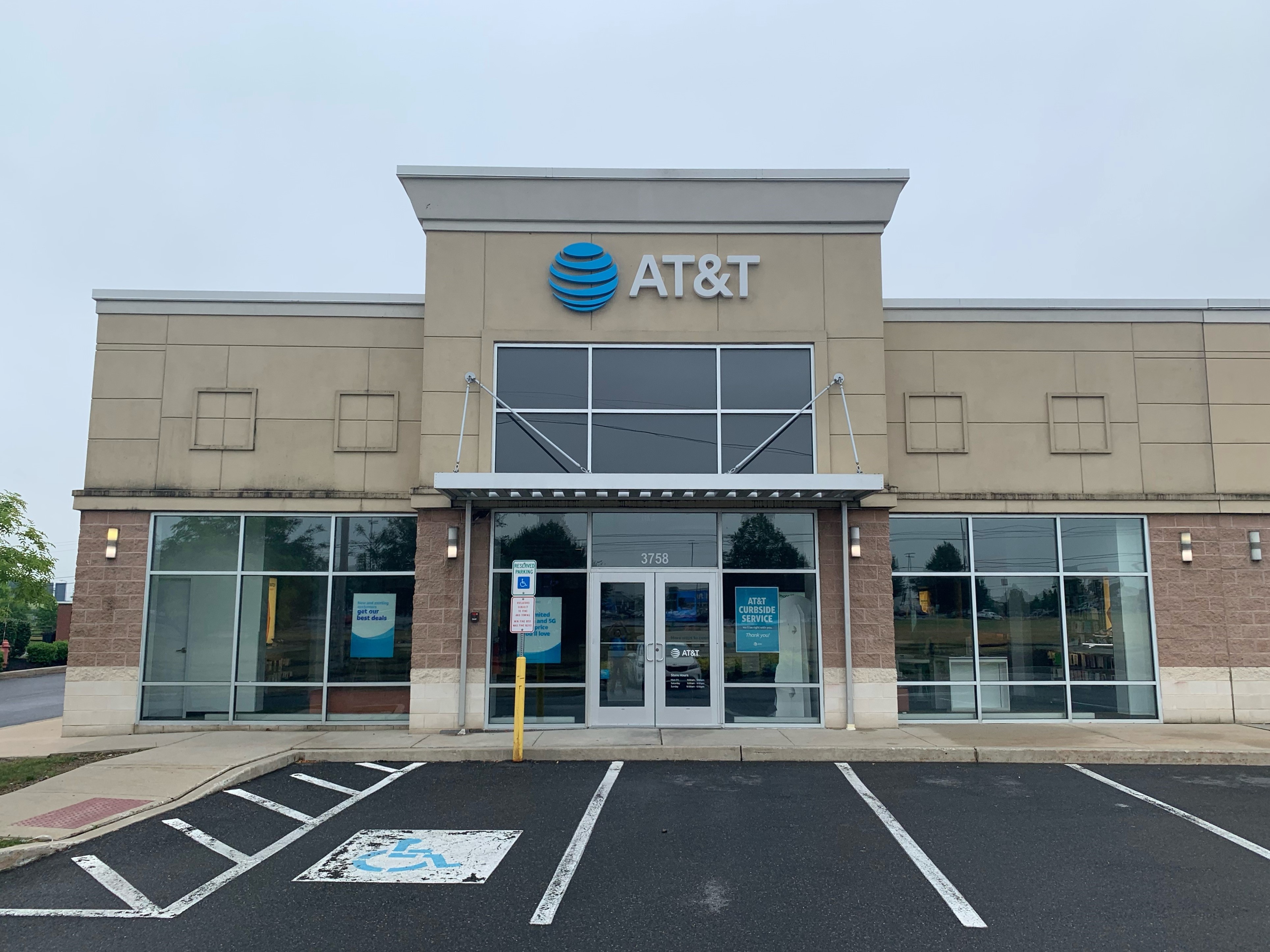 AT&T Lower Nazareth Commons Cell Phones, Wireless Plans & Accessories
