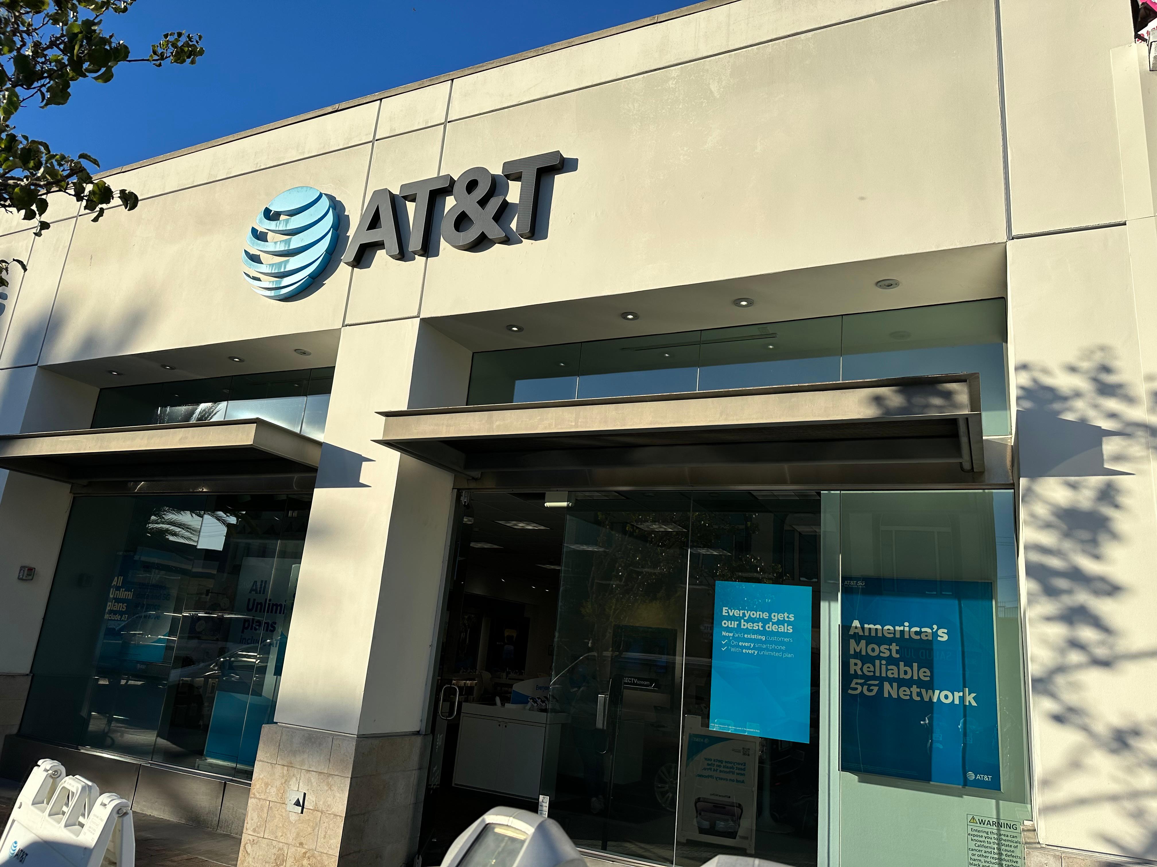 AT&T Belmont Shore | Cell Phones, Wireless Plans & Accessories | 4917 E ...