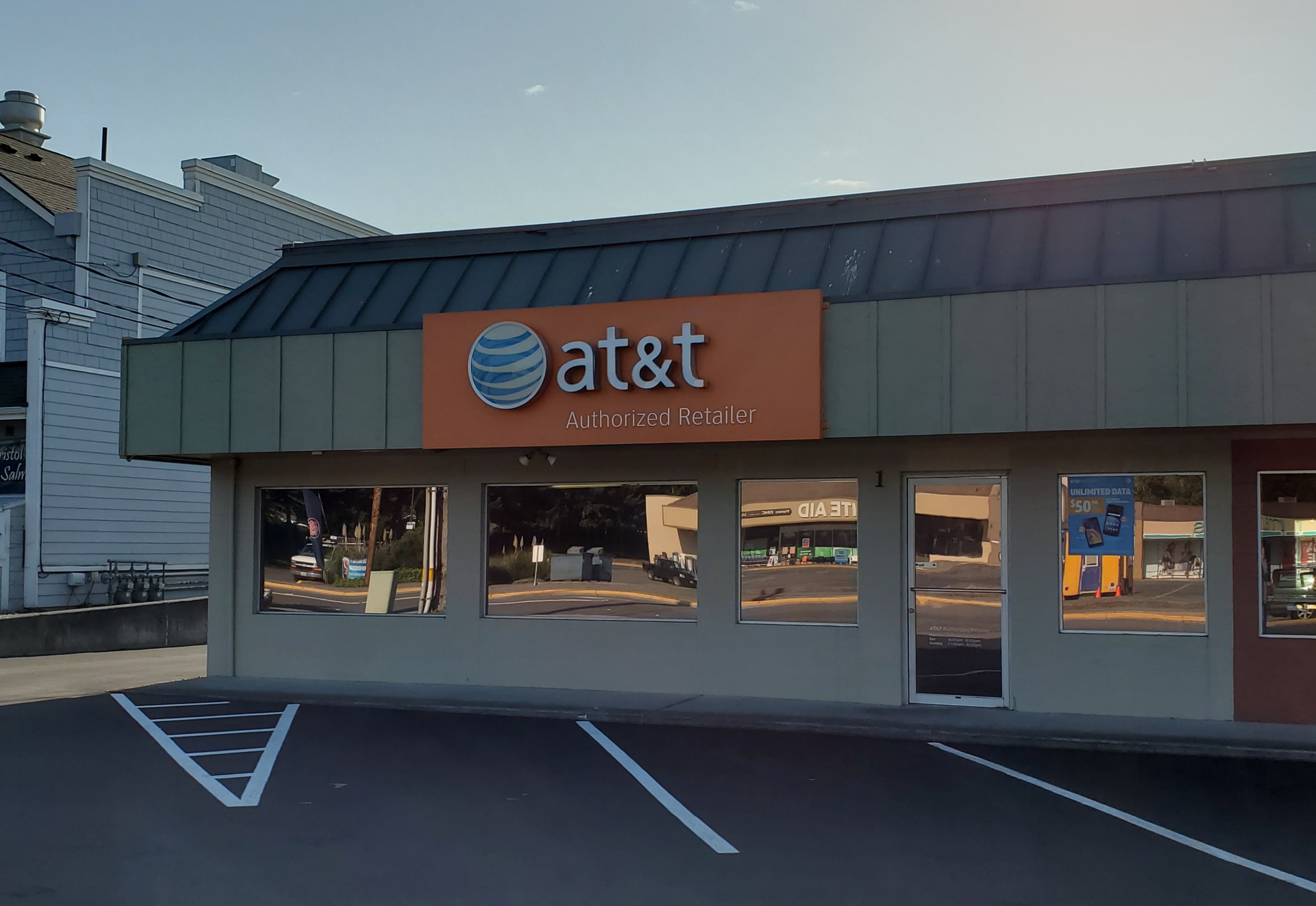 AT&T South Oak Harbor Street Cell Phones, Wireless Plans